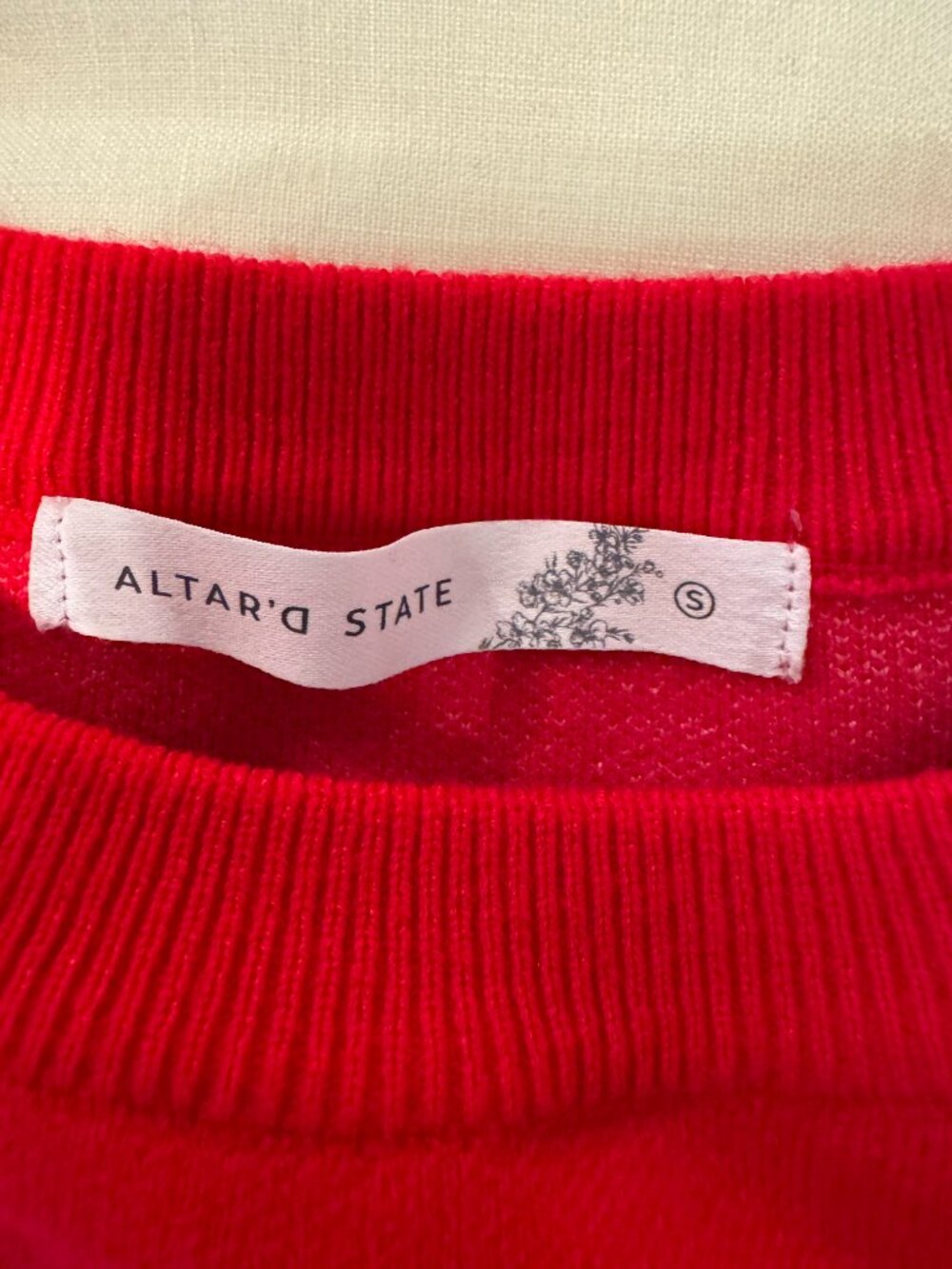 ❤️ Altar’d State Juliette Heart Cropped Sweater Red Pink S Valentine - Picture 4 of 9